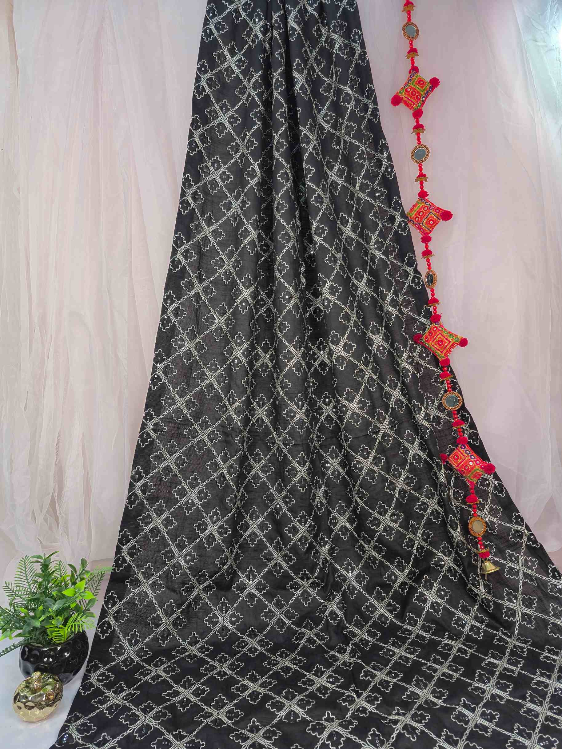 Elegant Light Embroidery