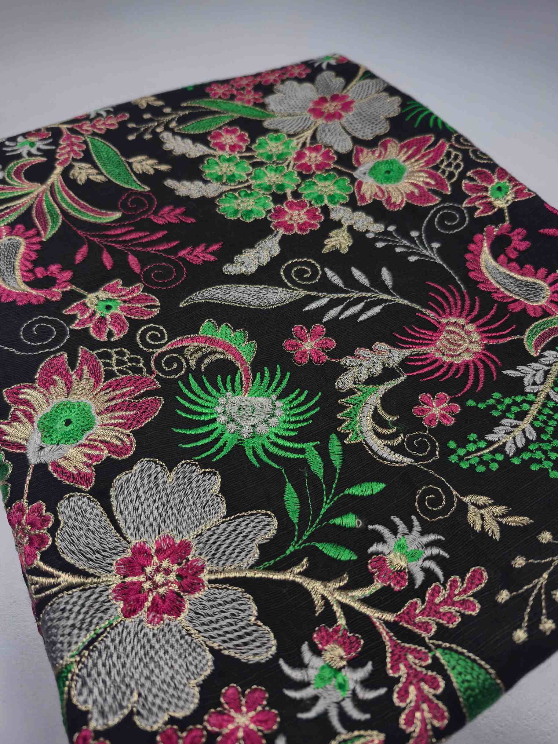 Gul-e-Kashmir Embroidered Shawl