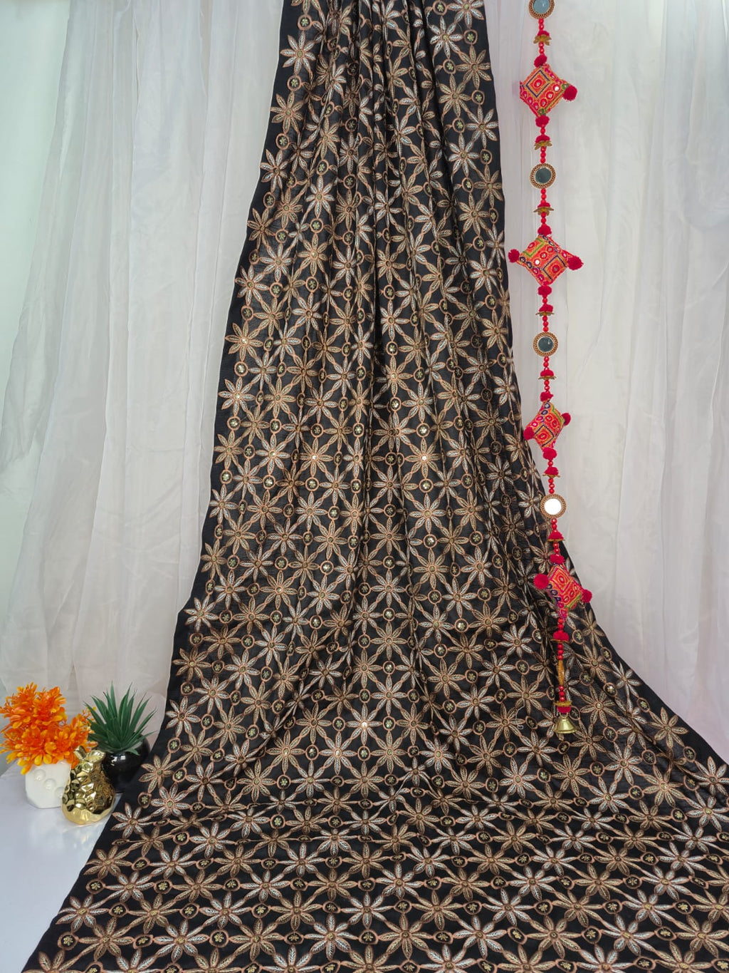 Noor-e-Sahar Embroidered Shawl