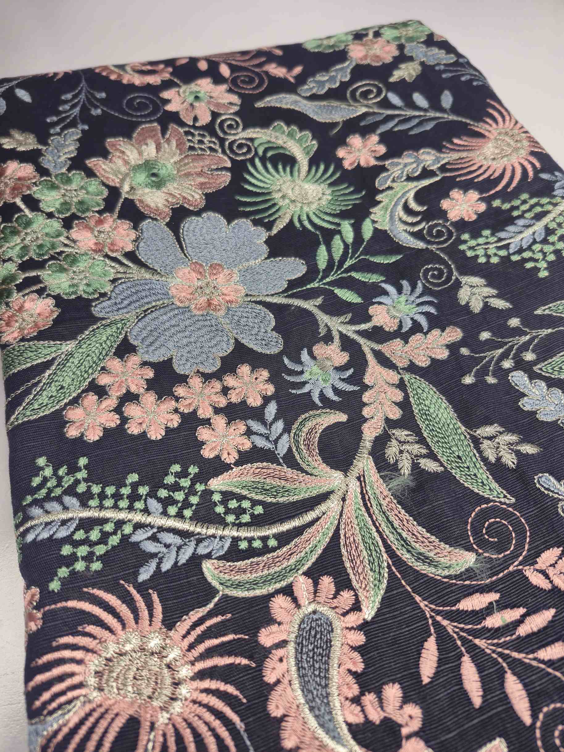 Gul-e-Kashmir Embroidered Shawl