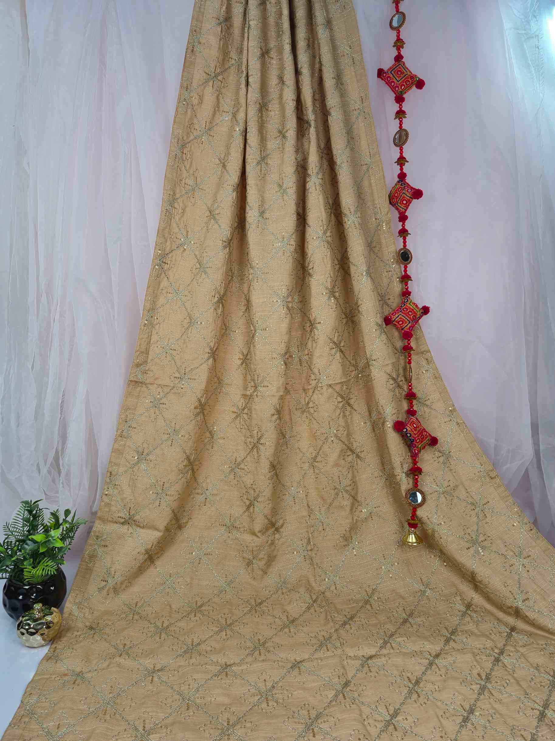 Gul-e-Sukoon Embroidered Shawl